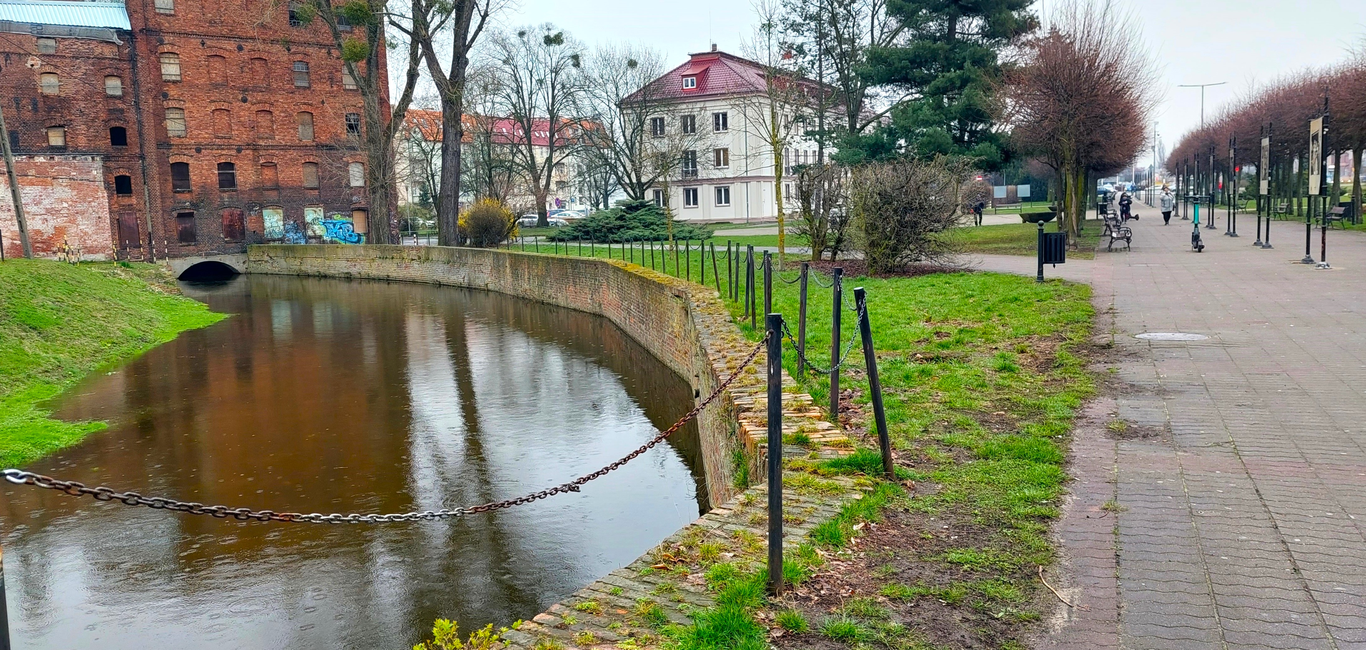 „Porozmawiajmy o Plantach” w Spichlerzu 57! Już 13 listopada (środa) w godz. 15.00 – 17.00 kolejne konsultacje z mieszkańcami Grudziądza
