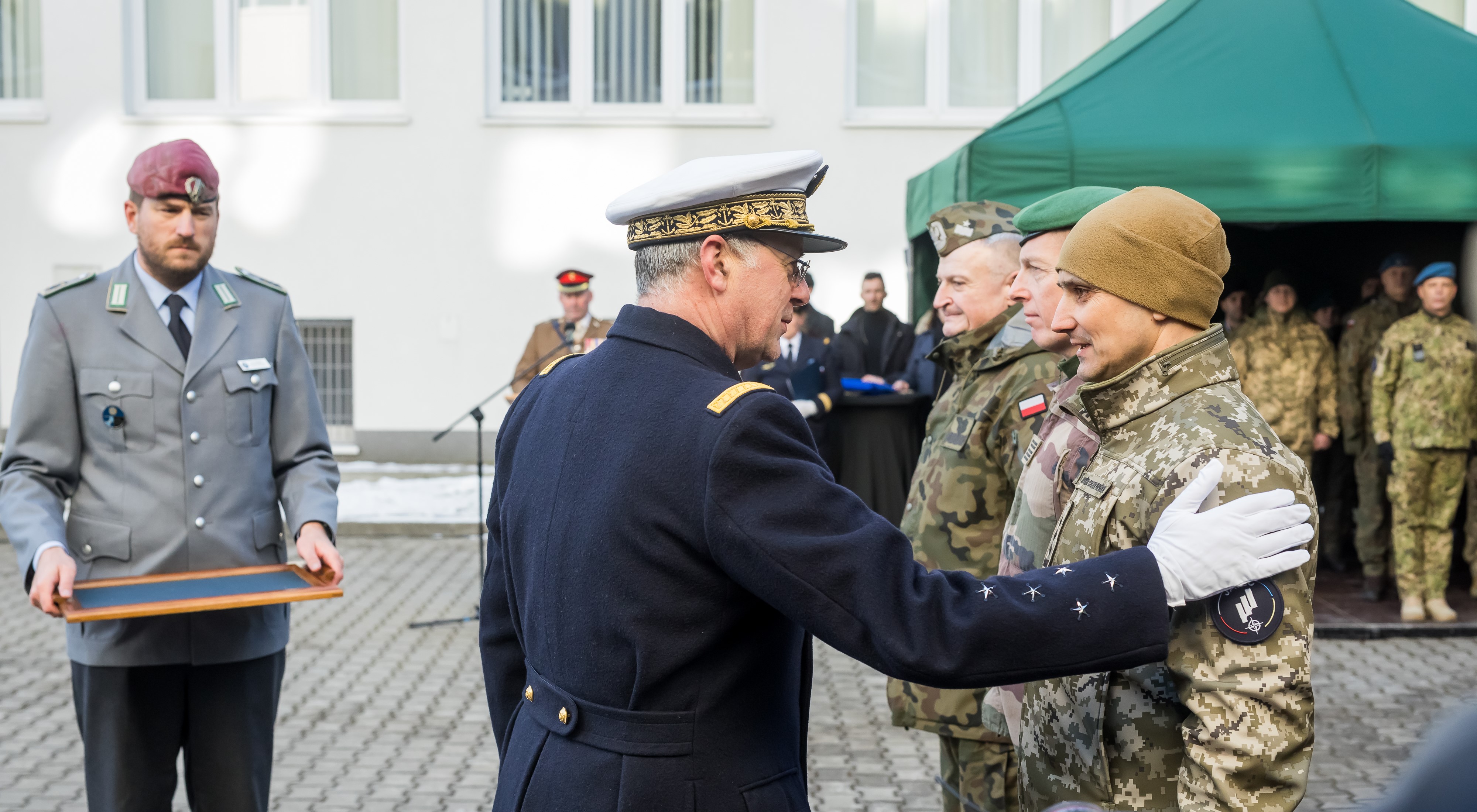 Połączone Centrum Analiz, Szkolenia i Edukacji NATO-Ukraina (JATEC) już działa w Bydgoszczy. W otwarciu wzięli udział minister obrony narodowej W. Kosiniak-Kamysz i wicepremier Ukrainy O. Stefanishyna (zdjęcia)