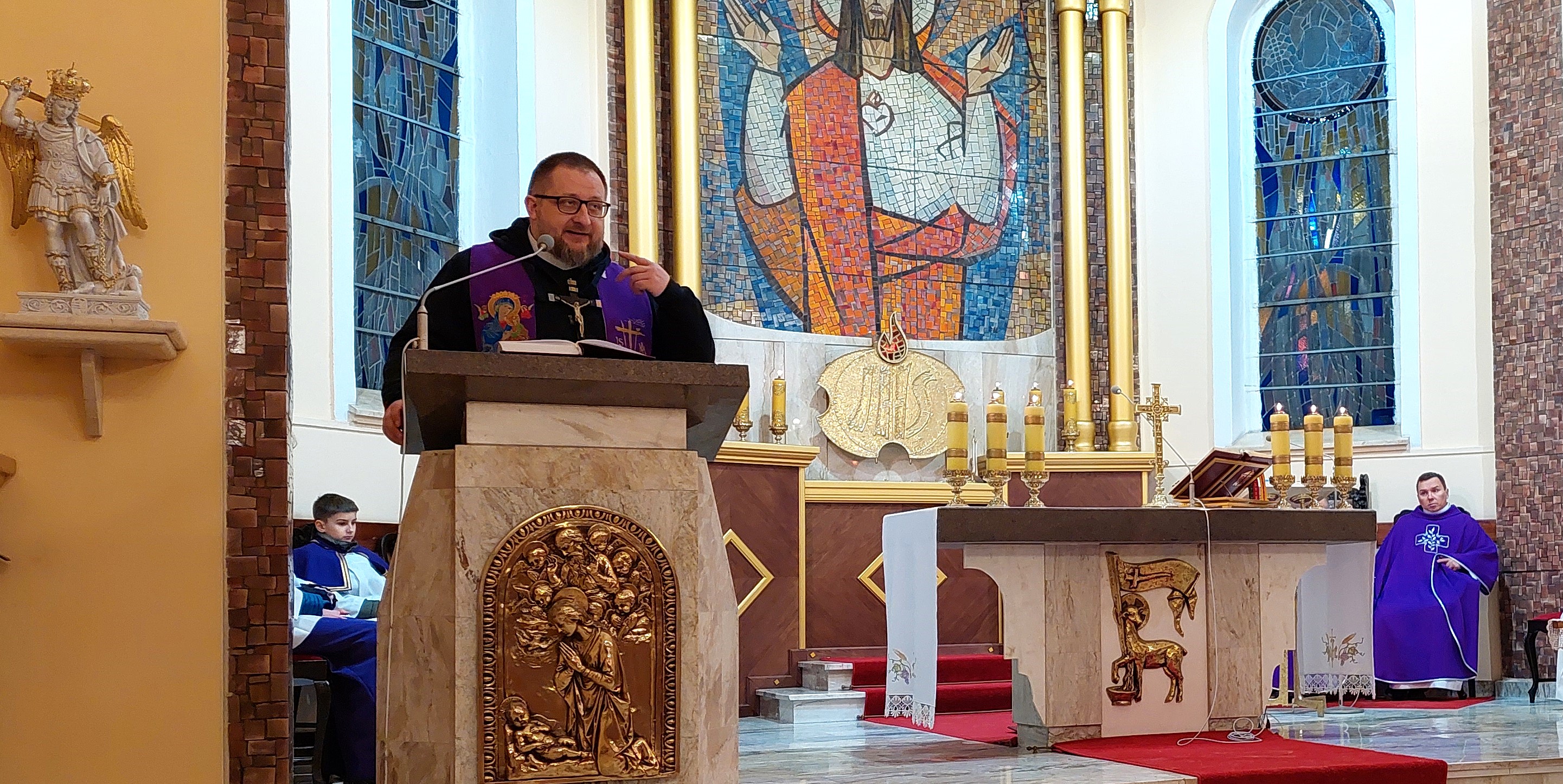 Od Środy Popielcowej rozpoczął się Wielki Post. Czas, w którym wierni przygotowują się do najważniejszego święta w chrześcijaństwie – Zmartwychwstania Jezusa Chrystusa