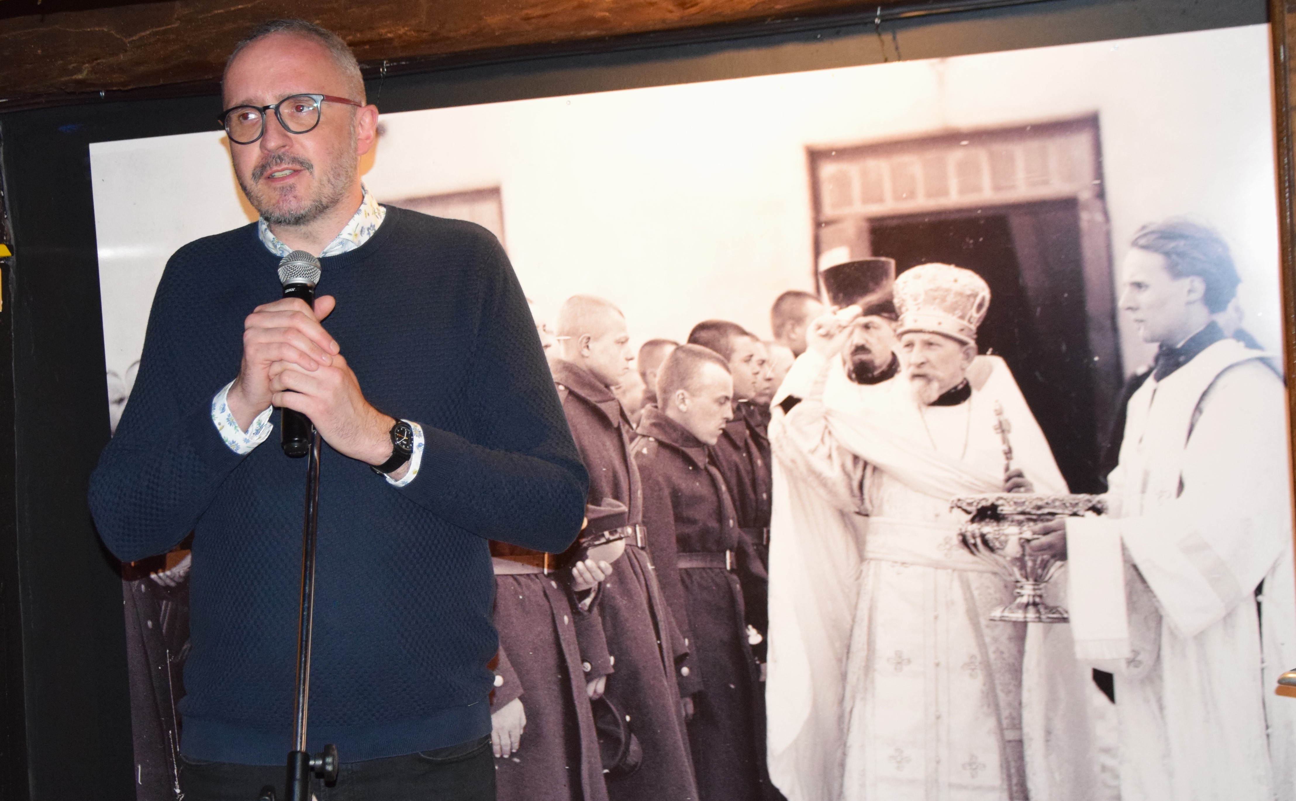 Ikony i obrzędowość prawosławnych chrześcijan na wystawie w Muzeum. Można obejrzeć piękne ikony i artefakty związane ze sztuką i obrządkami, m. in. złote orły cesarskie uratowane z Dobrzynia n. Wisłą (zdjęcia)