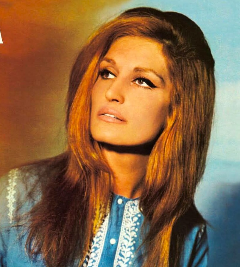 3 maja 1987 r. zmarła w Paryżu Dalida, światowej sławy piosenkarka. Jej przeboje przypomni Agnieszka Greinert już 17 maja w grudziądzkim teatrze. Koncert niedzielny rozpocznie się o g. 12