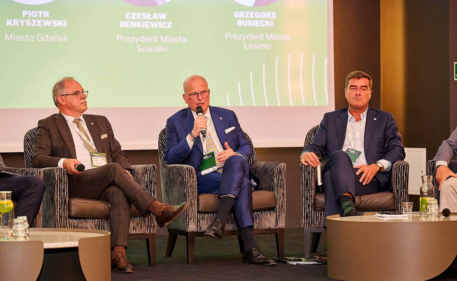 W Pobierowie, w 30. Konferencji Kompleksowego Gospodarowania Odpadami uczestniczy ponad 850 osób z całej Polski, m.in. prezydenci wielu miast, w tym Maciej Glamowski, prezydent Grudziądza