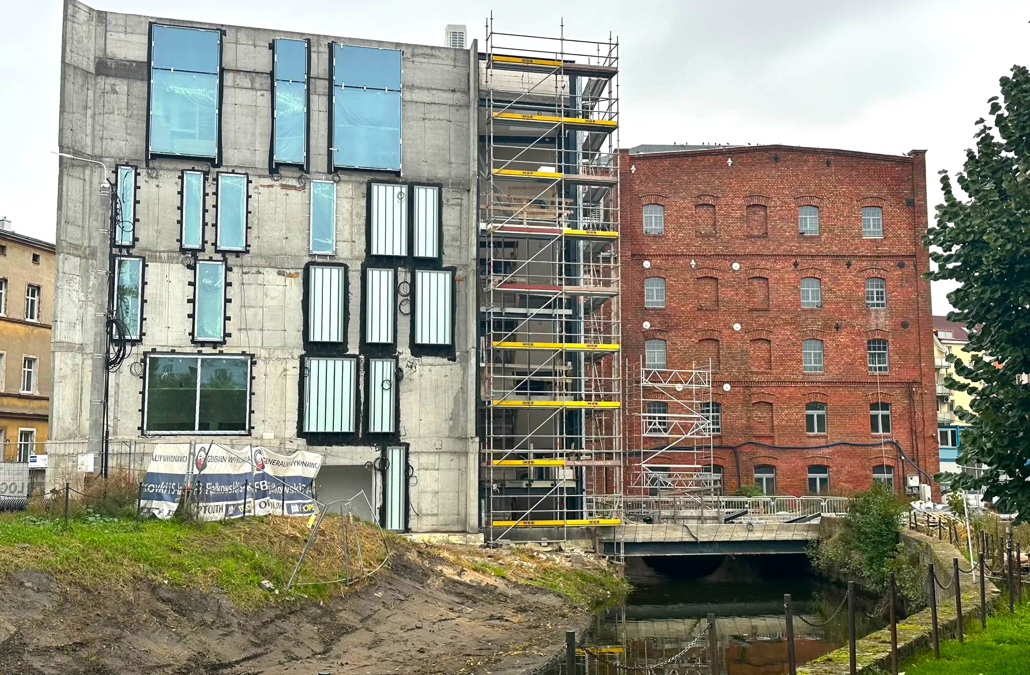 Historyczne wydarzenie: dziś wmurowano kamień węgielny pod budowę Centrum Młyn Energii w Grudziądzu! Spotka się w nim historia z nauką i nowoczesnymi technologiami (zdjęcia)